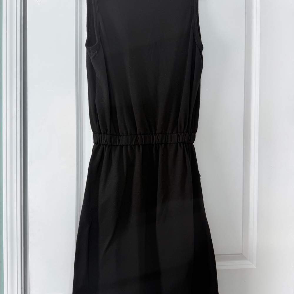 Chic Black Sleeveless Midi Dress